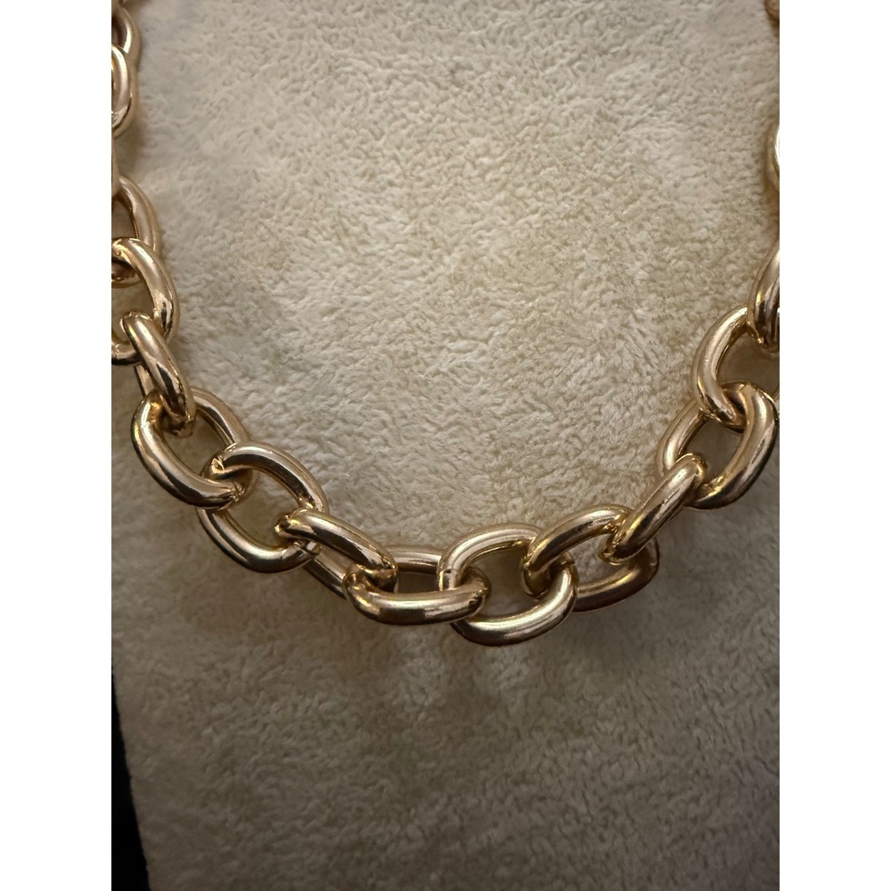 Guess Gold Tone Chunky Cable Chain Statement Necklace with Logo Charm